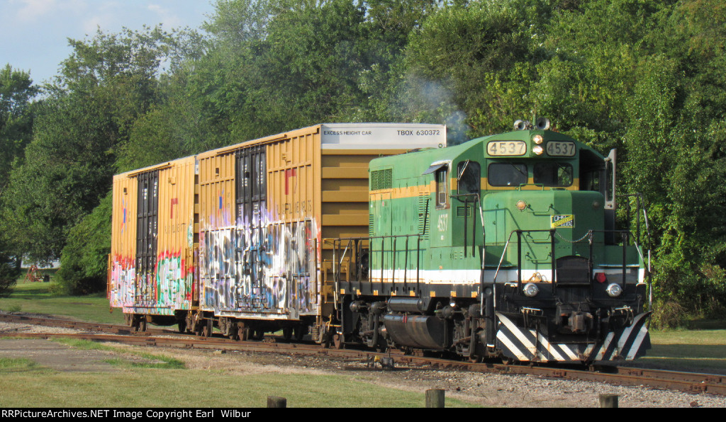 Ohio South Central Railroad (OSCR) 4537